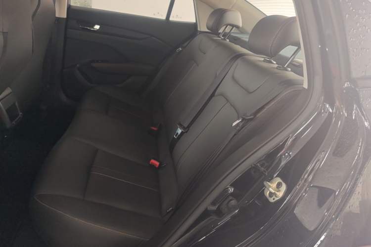 Used Dongfeng Aeolus Yixuan 2024 1.5L Automatic JingSu Edition Left Rear Seat