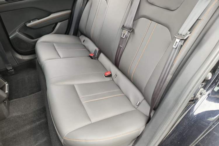 Used Dongfeng Aeolus Yixuan 2024 1.5L Automatic JingSu Edition Left Rear Seat