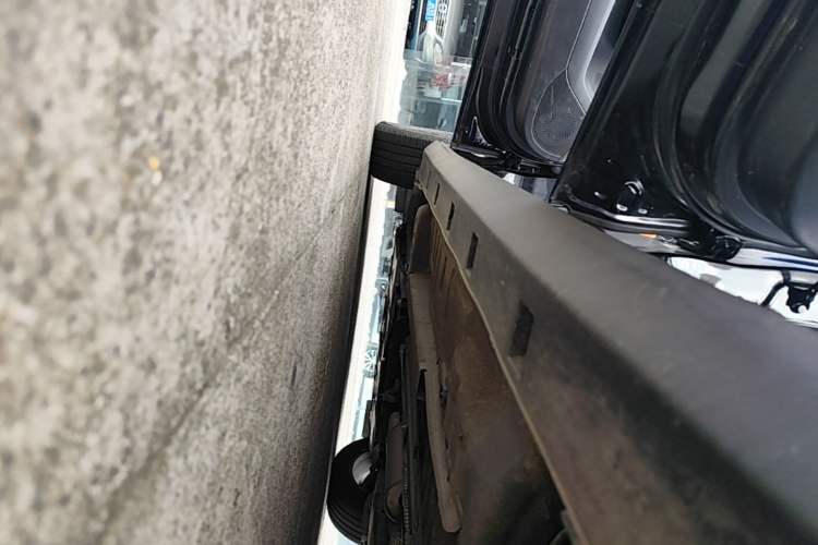 Used Dongfeng Aeolus Yixuan 2024 1.5T Automatic Jingqing Edition Left Side Sill
