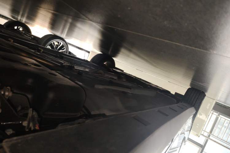 Used Dongfeng Aeolus Yixuan 2024 1.5L Automatic JingSu Edition Left Side Sill