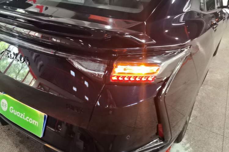 Used Dongfeng Aeolus Yixuan 2024 1.5T Automatic Jingqing Edition Right Rear Taillight