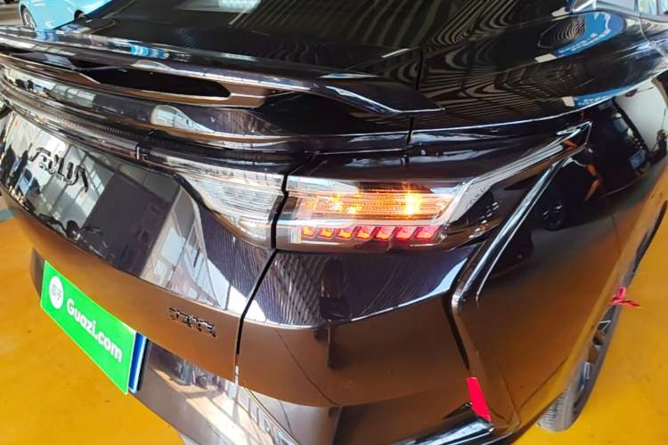 Used Dongfeng Aeolus Yixuan 2024 1.5L Automatic JingSu Edition Right Rear Taillight