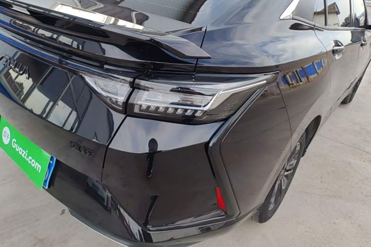 Used Dongfeng Aeolus Yixuan 2024 1.5L Automatic JingSu Edition Right Rear Taillight