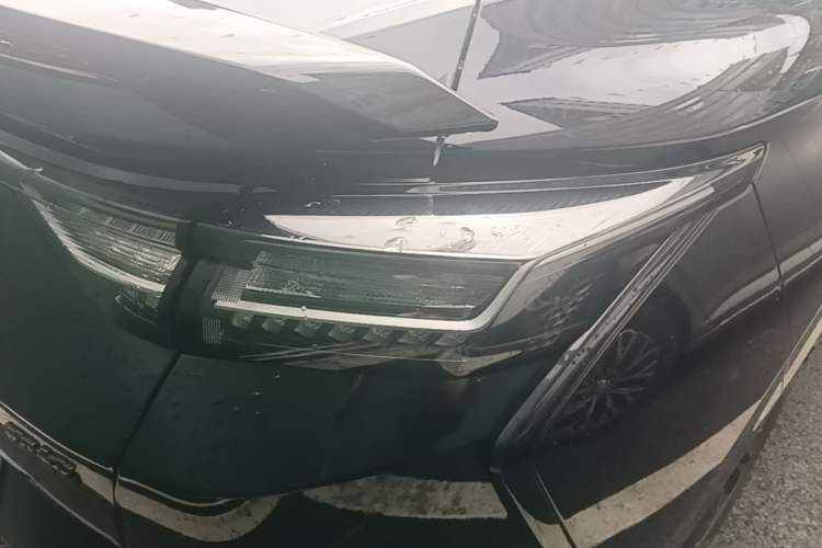 Used Dongfeng Aeolus Yixuan 2024 1.5L Automatic JingSu Edition Right Rear Taillight