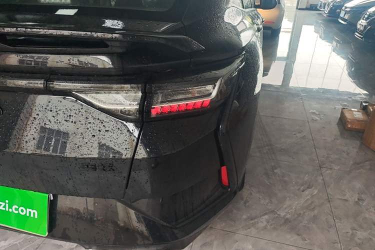 Used Dongfeng Aeolus Yixuan 2024 1.5L Automatic JingSu Edition Right Rear Taillight