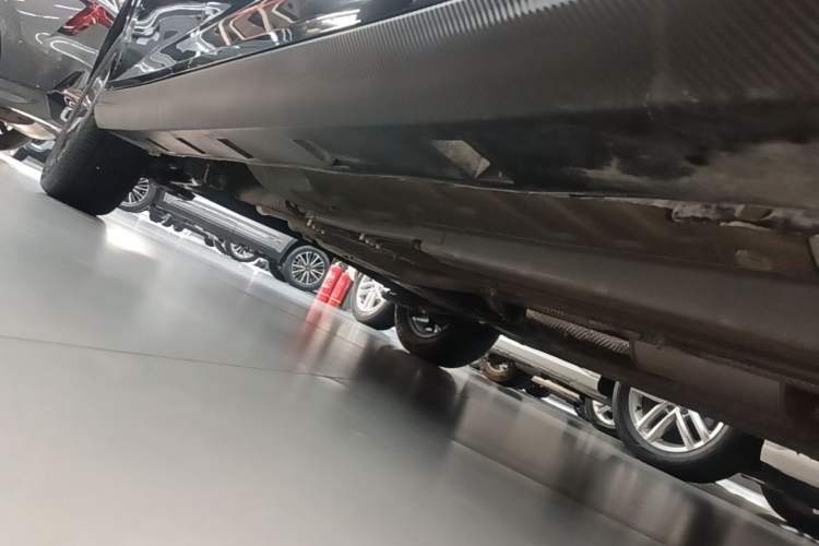 Used Dongfeng Aeolus Yixuan 2024 1.5L Automatic JingSu Edition Right Side Sill