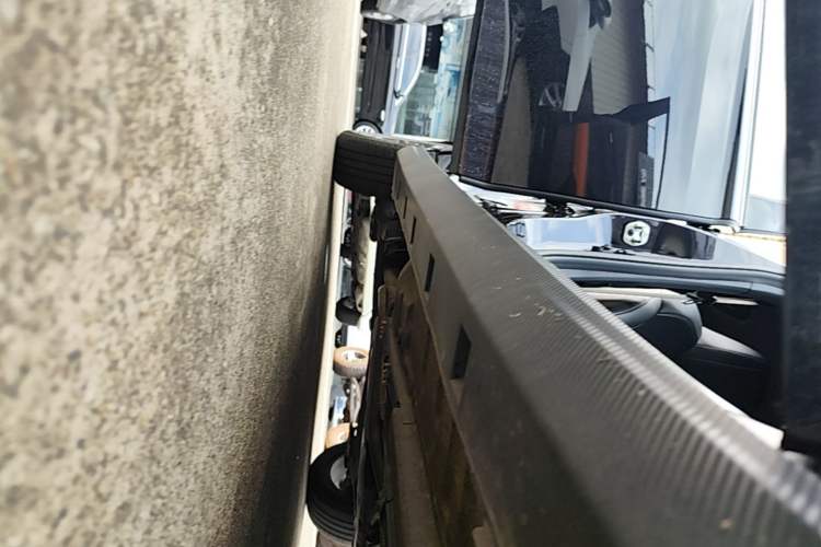 Used Dongfeng Aeolus Yixuan 2024 1.5T Automatic Jingqing Edition Right Side Sill