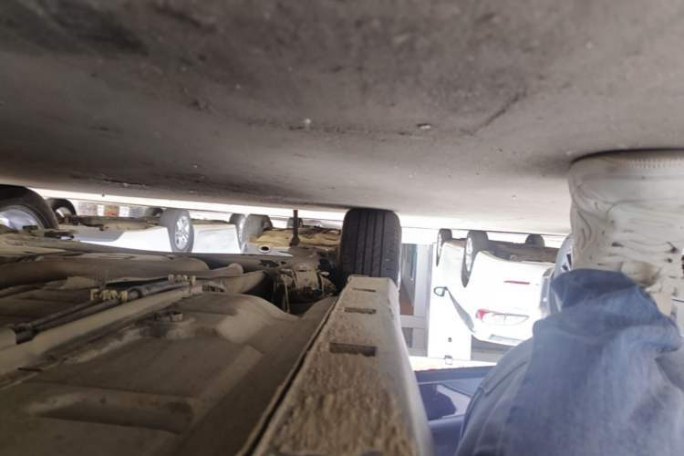 Used Dongfeng Aeolus Yixuan 2024 1.5L Automatic JingSu Edition Right Side Sill