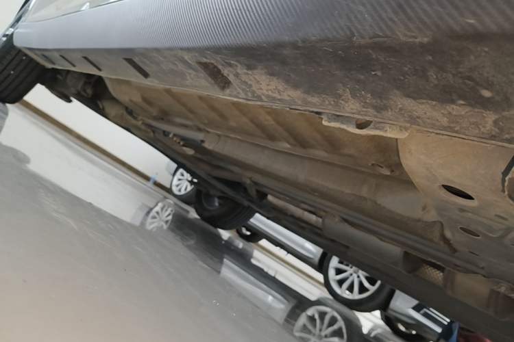 Used Dongfeng Aeolus Yixuan 2024 1.5L Automatic JingSu Edition Right Side Sill