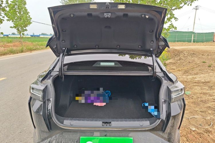 Used Dongfeng Aeolus Yixuan 2024 1.5L Automatic JingSu Edition Trunk