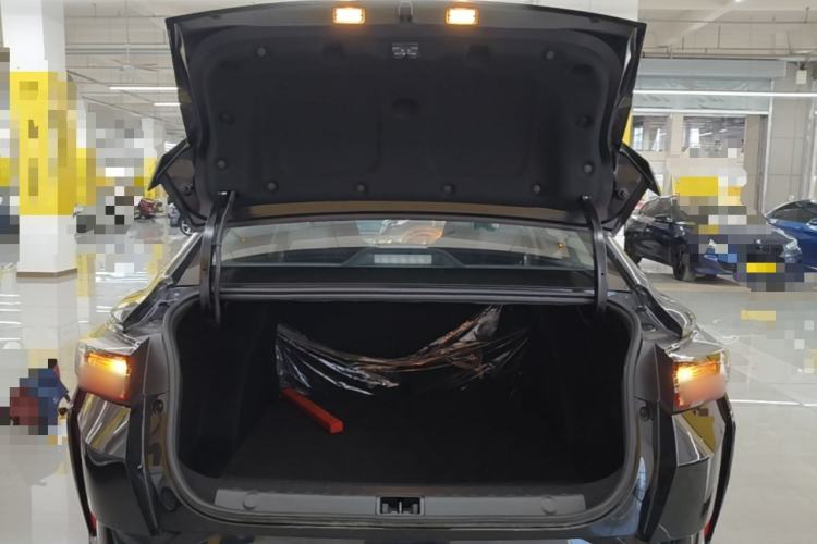 Used Dongfeng Aeolus Yixuan 2024 1.5L Automatic JingSu Edition Trunk