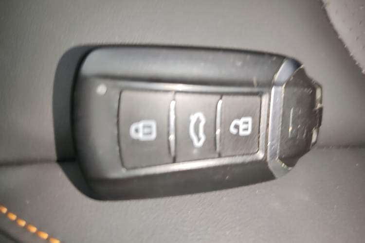 Used Dongfeng Aeolus Yixuan 2024 1.5L Automatic JingSu Edition Vehicle Key