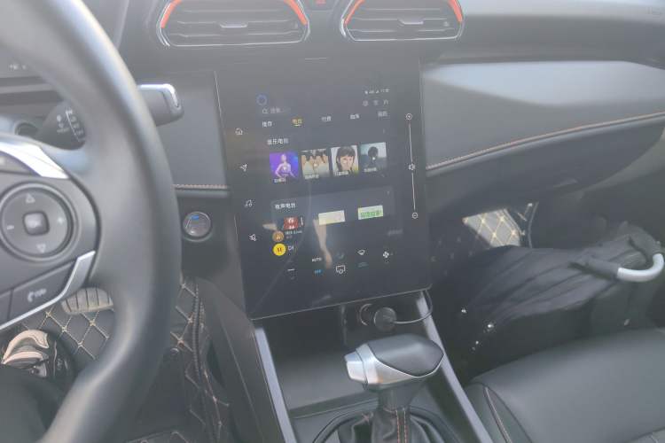 Used Dongfeng Aeolus Yixuan 2024 1.5L Automatic JingSu Edition Audio And AC Panel