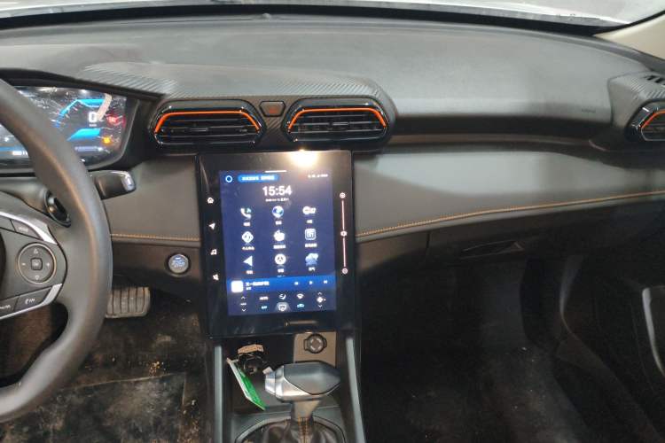 Used Dongfeng Aeolus Yixuan 2024 1.5L Automatic JingSu Edition Audio And AC Panel