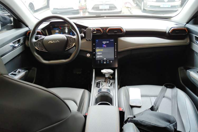 Used Dongfeng Aeolus Yixuan 2024 1.5L Automatic JingSu Edition Center Console