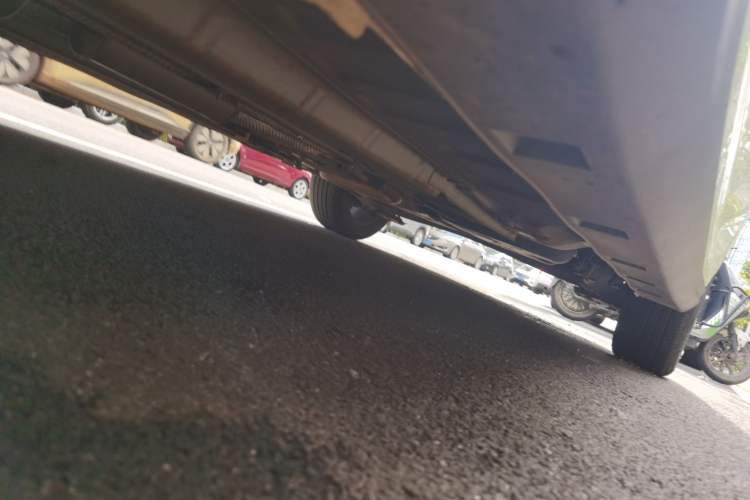 Used Dongfeng Aeolus Yixuan 2024 1.5L Automatic JingSu Edition Chassis Front Left