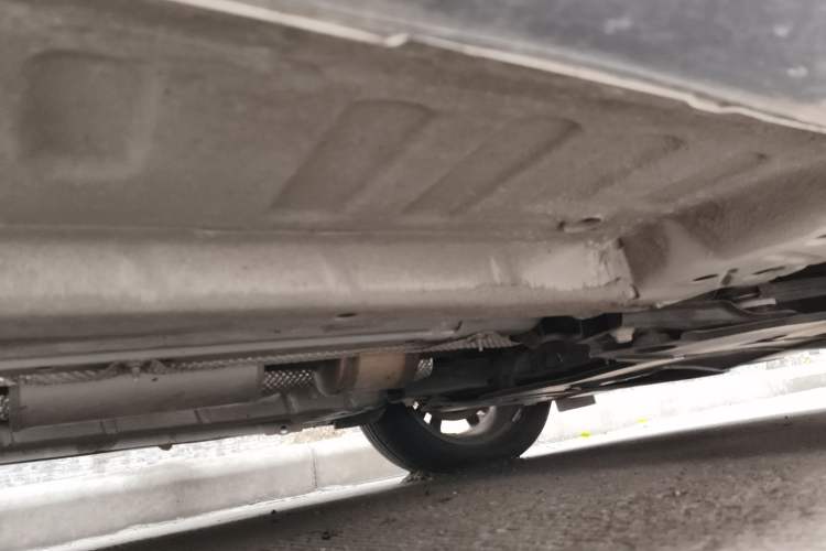 Used Dongfeng Aeolus Yixuan 2024 1.5L Automatic JingSu Edition Chassis Front Right