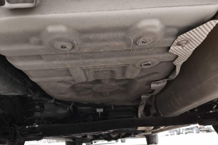 Used Dongfeng Aeolus Yixuan 2024 1.5L Automatic JingSu Edition Chassis Rear