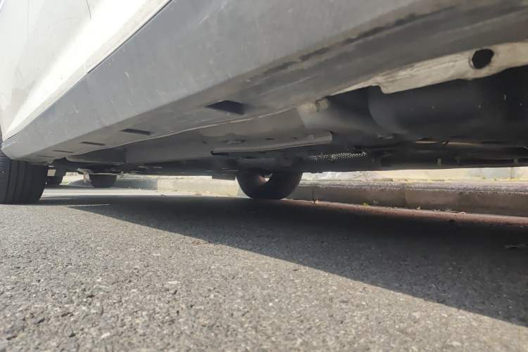 Used Dongfeng Aeolus Yixuan 2024 1.5L Automatic JingSu Edition Chassis Rear Left
