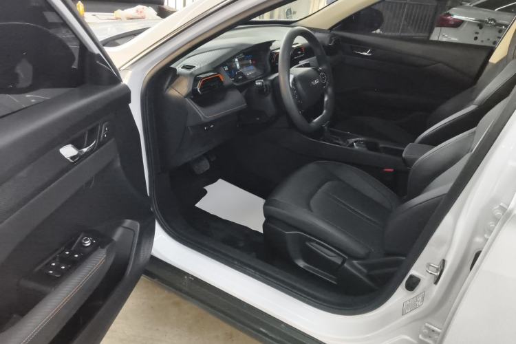 Used Dongfeng Aeolus Yixuan 2024 1.5L Automatic JingSu Edition Driver Seat