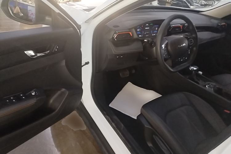 Used Dongfeng Aeolus Yixuan 2024 1.5L Automatic JingSu Edition Driver Seat