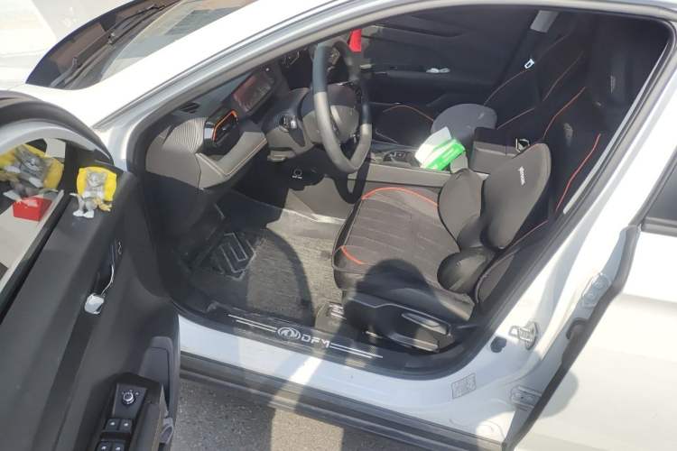 Used Dongfeng Aeolus Yixuan 2024 1.5L Automatic JingSu Edition Driver Seat