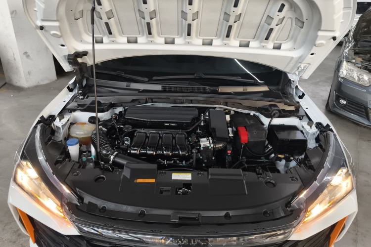 Used Dongfeng Aeolus Yixuan 2024 1.5L Automatic JingSu Edition Engine Bay