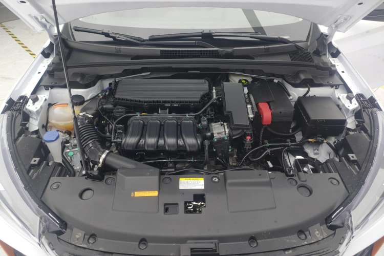 Used Dongfeng Aeolus Yixuan 2024 1.5L Automatic JingSu Edition Engine Bay