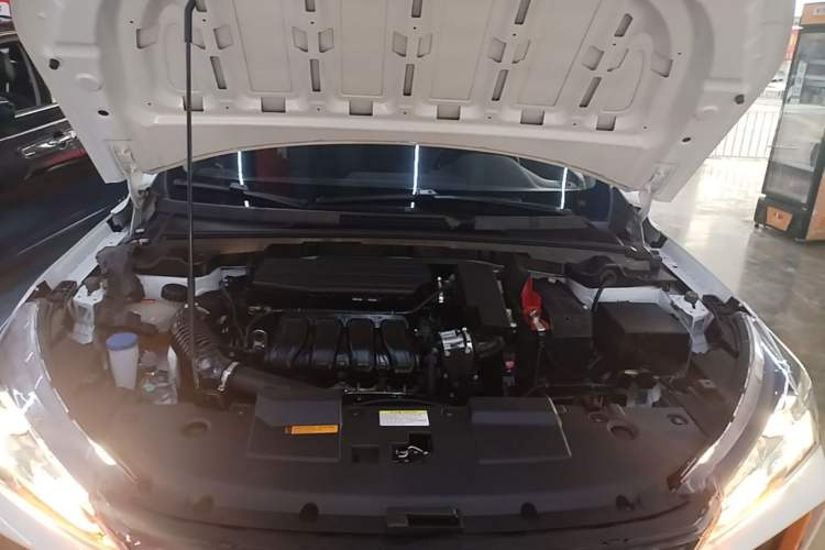 Used Dongfeng Aeolus Yixuan 2024 1.5L Automatic JingSu Edition Engine Bay