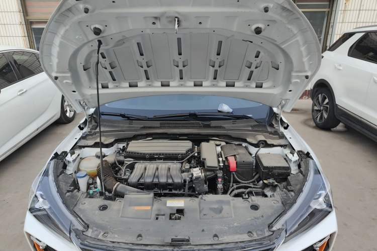 Used Dongfeng Aeolus Yixuan 2024 1.5L Automatic JingSu Edition Engine Bay