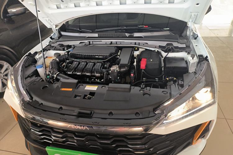 Used Dongfeng Aeolus Yixuan 2024 1.5L Automatic JingSu Edition Engine Bay