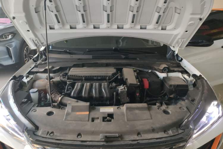 Used Dongfeng Aeolus Yixuan 2024 1.5L Automatic JingSu Edition Engine Bay