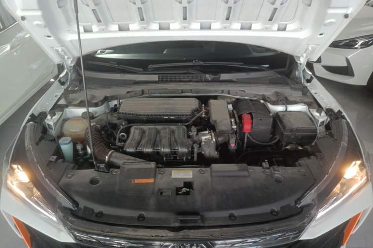 Used Dongfeng Aeolus Yixuan 2024 1.5L Automatic JingSu Edition Engine Bay