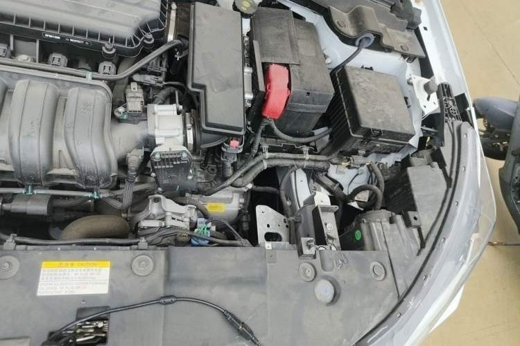 Used Dongfeng Aeolus Yixuan 2024 1.5L Automatic JingSu Edition Engine Bay Left