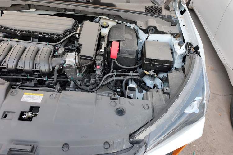 Used Dongfeng Aeolus Yixuan 2024 1.5L Automatic JingSu Edition Engine Bay Left