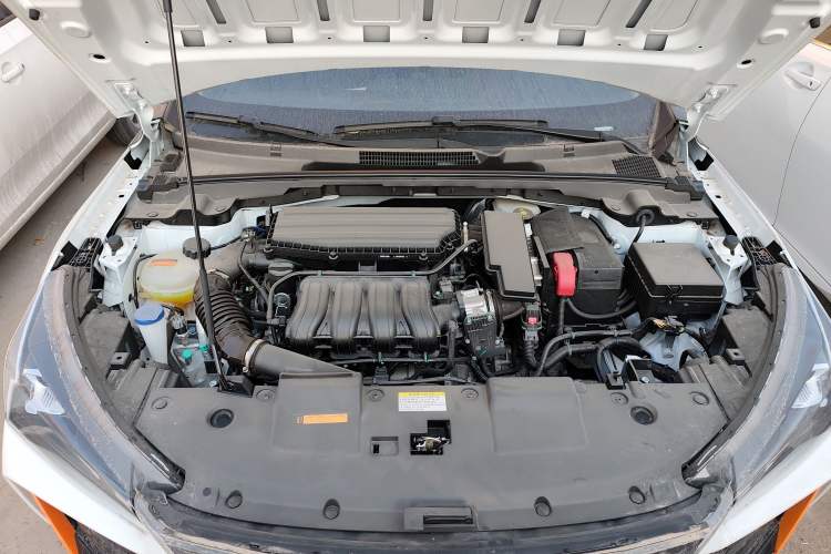 Used Dongfeng Aeolus Yixuan 2024 1.5L Automatic JingSu Edition Engine Bay