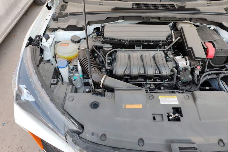 Used Dongfeng Aeolus Yixuan 2024 1.5L Automatic JingSu Edition Engine Bay Right