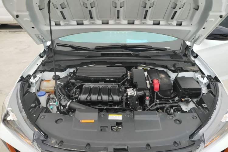 Used Dongfeng Aeolus Yixuan 2024 1.5L Automatic JingSu Edition Engine Bay