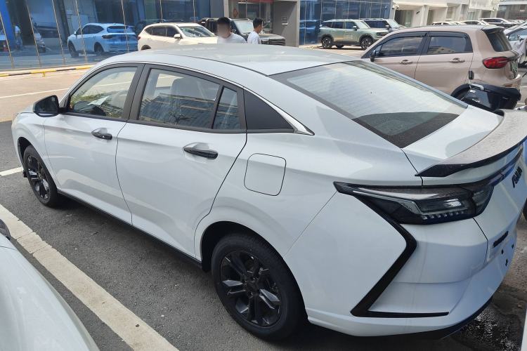 Used Dongfeng Aeolus Yixuan 2024 1.5L Automatic JingSu Edition Exterior 2