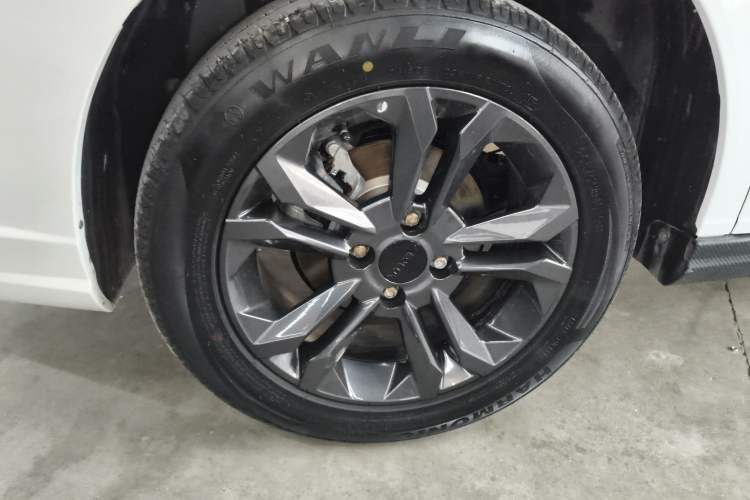 Used Dongfeng Aeolus Yixuan 2024 1.5L Automatic JingSu Edition Exterior 5