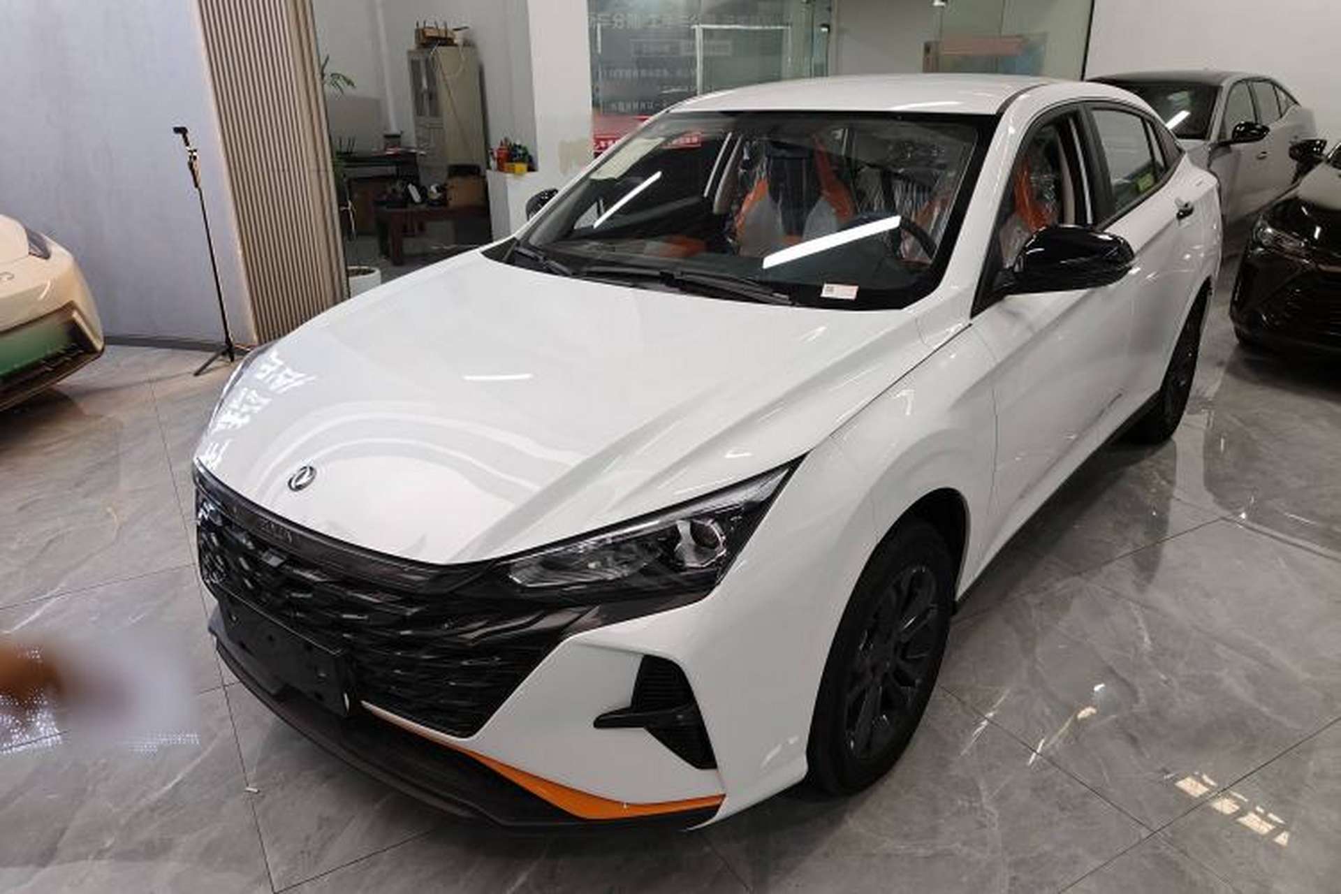 Used Dongfeng Aeolus Yixuan 2024 1.5L Automatic JingSu Edition Front Left 45 Deg