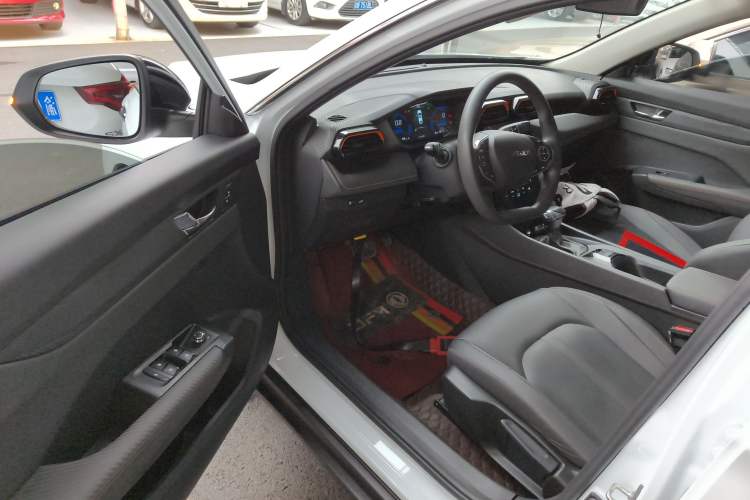 Used Dongfeng Aeolus Yixuan 2024 1.5L Automatic JingSu Edition Interior 3