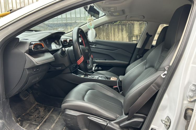 Used Dongfeng Aeolus Yixuan 2024 1.5L Automatic JingSu Edition Interior 4