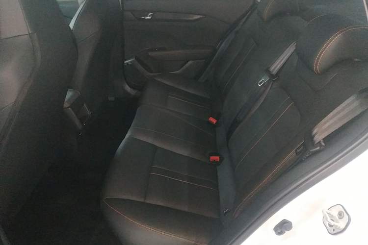 Used Dongfeng Aeolus Yixuan 2024 1.5L Automatic JingSu Edition Interior 4