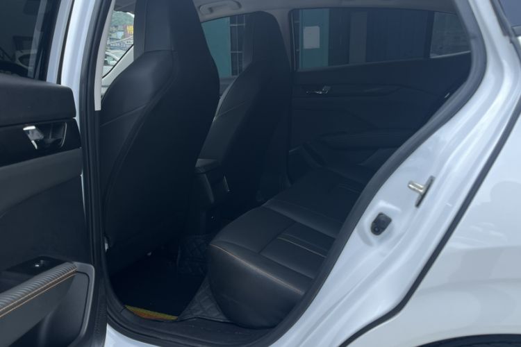 Used Dongfeng Aeolus Yixuan 2024 1.5L Automatic JingSu Edition Interior 4