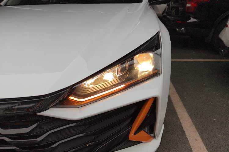 Used Dongfeng Aeolus Yixuan 2024 1.5L Automatic JingSu Edition Left Front Headlight