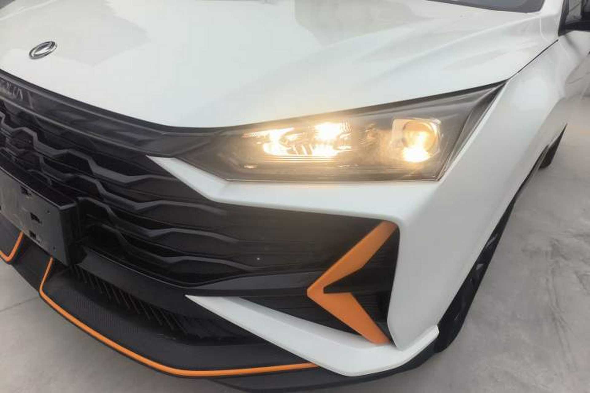 Used Dongfeng Aeolus Yixuan 2024 1.5L Automatic JingSu Edition Left Front Headlight