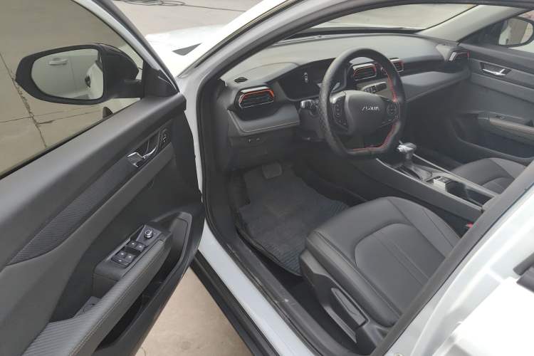 Used Dongfeng Aeolus Yixuan 2024 1.5L Automatic JingSu Edition Left Front Seat