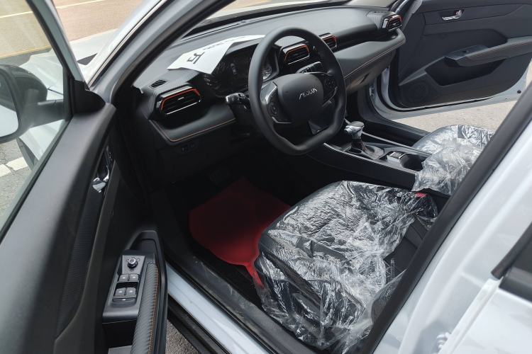 Used Dongfeng Aeolus Yixuan 2024 1.5L Automatic JingSu Edition Left Front Seat