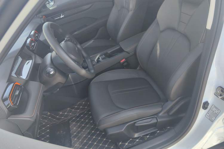 Used Dongfeng Aeolus Yixuan 2024 1.5L Automatic JingSu Edition Left Front Seat